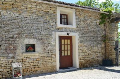 &#8364;396800 - Superb Property With 2 Owners Accommodation, 5 Gites And A Large Swimming Pool