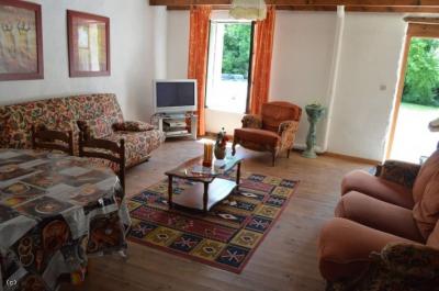 &#8364;396800 - Superb Property With 2 Owners Accommodation, 5 Gites And A Large Swimming Pool