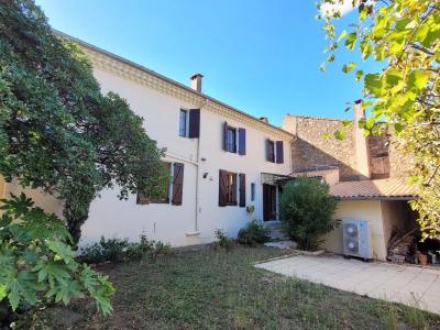 Elegant Winegrower\'s House With 370 M2 Of Living Space On 1548 M2 Of Land With Swimming Pool And Vi