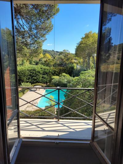 Elegant Winegrower\'s House With 370 M2 Of Living Space On 1548 M2 Of Land With Swimming Pool And Vi