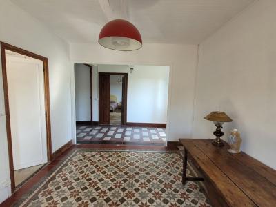 Elegant Winegrower\'s House With 370 M2 Of Living Space On 1548 M2 Of Land With Swimming Pool And Vi