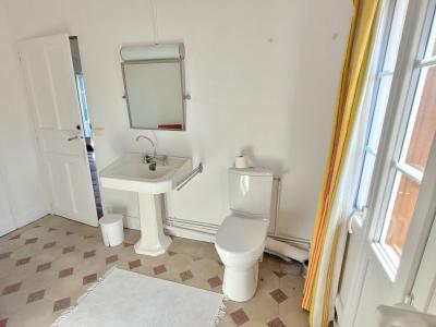 Elegant Winegrower\'s House With 370 M2 Of Living Space On 1548 M2 Of Land With Swimming Pool And Vi