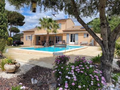 Beautiful Traditional Bastide With 154 M2 Living Space With Pool On A 1544 M2 Plot Just 450 M From T