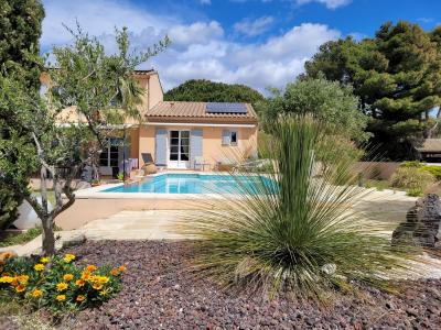 Beautiful Traditional Bastide With 154 M2 Living Space With Pool On A 1544 M2 Plot Just 450 M From T