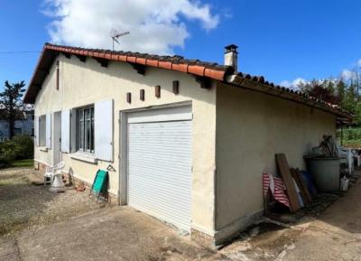 &#8364;57000 - Detached Bungalow : 2 Bedrooms With Garden Just Outside Of Ruffec