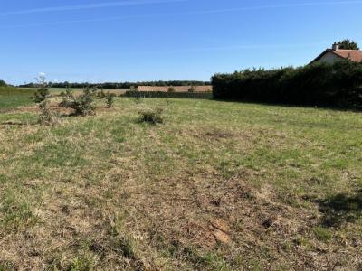 &#8364;19000 - Level Building Plot On 1700m2 In A Village With Mains Drainage Available