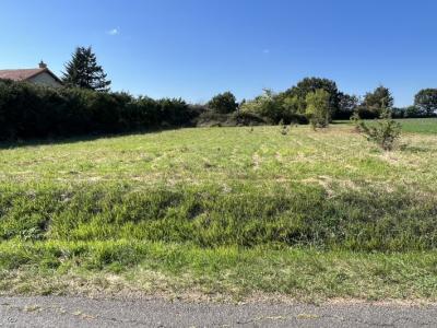 &#8364;19000 - Level Building Plot On 1700m2 In A Village With Mains Drainage Available