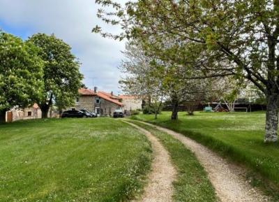 &#8364;161300 - Beautiful Old House With Nice Garden