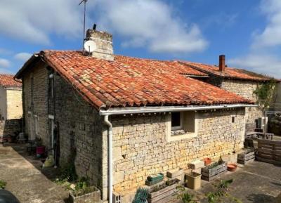 &#8364;161300 - Beautiful Old House With Nice Garden