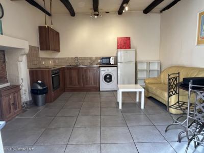 &#8364;50000 - 2 Bedroom Stone House With Garage In A Delightful Town