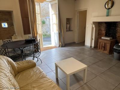 &#8364;50000 - 2 Bedroom Stone House With Garage In A Delightful Town