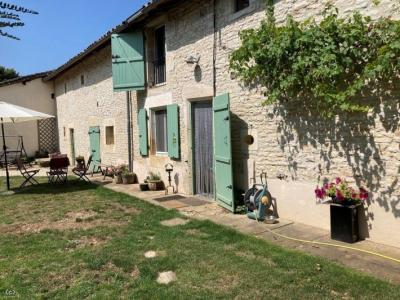 €315790 - Beautiful Detached 4 Bedroomed Stone Property