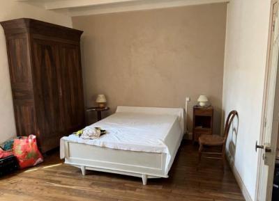 &#8364;117700 - Old 4 Bedroom House With Numerous Outbuildings