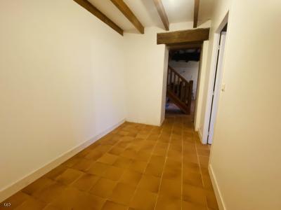 &#8364;161700 - Charming 3 Bedroom House Renovated With Natural Materials