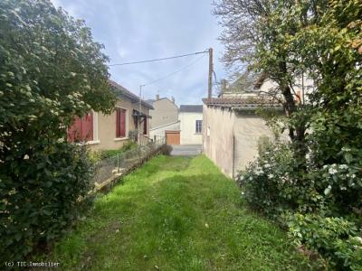 &#8364;90950 - Lovely Little Ruffec Town House With Garden And Outbuildings