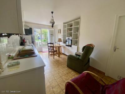 &#8364;90950 - Lovely Little Ruffec Town House With Garden And Outbuildings