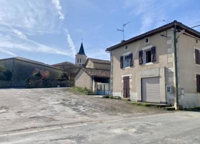 &#8364;64200 - Lovely Little Stone House In The Centre Of Champagne Mouton