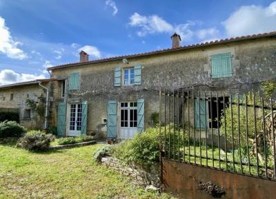 &#8364;185500 - Charming Stone House Close To Verteuil Sur Charente With Bread Oven