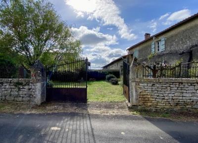 &#8364;185500 - Charming Stone House Close To Verteuil Sur Charente With Bread Oven