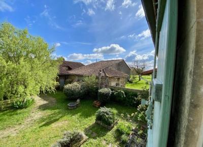 &#8364;185500 - Charming Stone House Close To Verteuil Sur Charente With Bread Oven