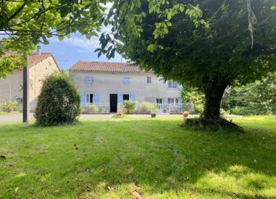 &#8364;70000 - Country House With Great Potential To Finish Renovating