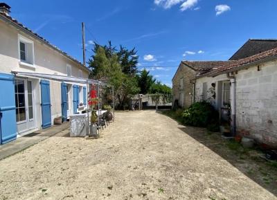 &#8364;139100 - Very Pretty Stone Longere House With Private Gardens