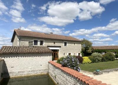 &#8364;514500 - Magnificent Domaine Of Almost A Hectare With 3 Bedrooms, Pool And Gite Potential