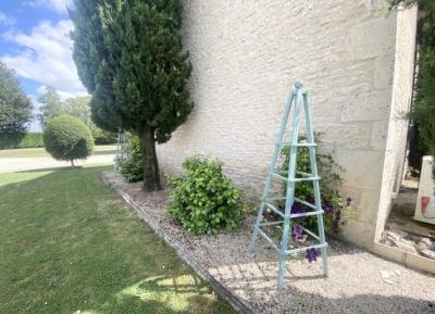 &#8364;514500 - Magnificent Domaine Of Almost A Hectare With 3 Bedrooms, Pool And Gite Potential