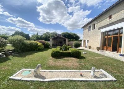 &#8364;514500 - Magnificent Domaine Of Almost A Hectare With 3 Bedrooms, Pool And Gite Potential