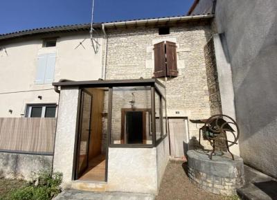 €92000 - Pretty Stone House With Two Bedrooms In The Centre Of Aunac