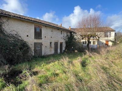 &#8364;80640 - 3 Bedroom Old House With Outbuilding (gite Potential) And Fenced Garden