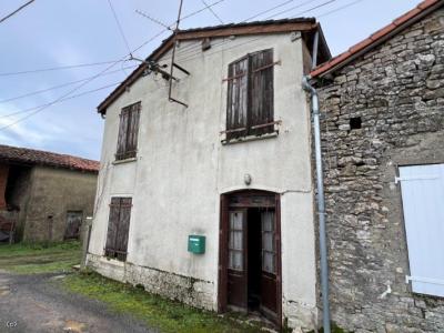 &#8364;24000 - Small Barn Renovate In A Quiet Area - Near Champagne-mouton