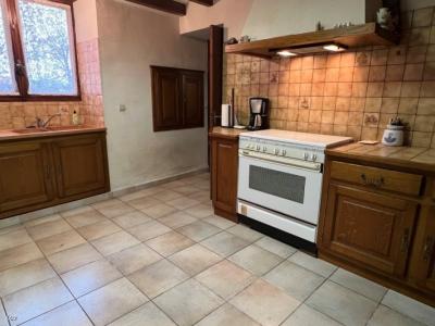 &#8364;180850 - An Attractive 5 Bedroom House With Garden And A Riverside Plot