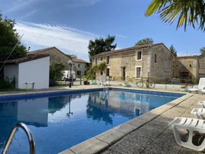 &#8364;396800 - Superb Property With 2 Owners Accommodation, 5 Gites And A Large Swimming Pool