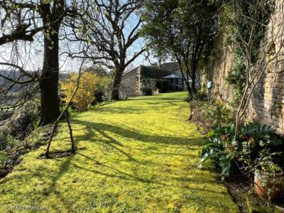 &#8364;315750 - 17th Century Unique \"relais De Poste\" Offering 4 Bedrooms And Heaps Of Character