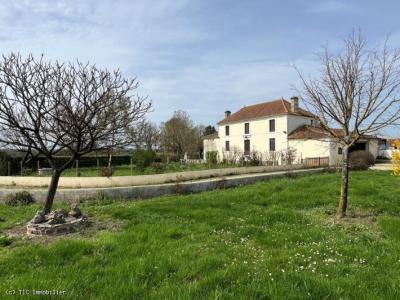 &#8364;199950 - Open Views : Detached \"maison De Maitre\" With Large Garden And Outbuildings