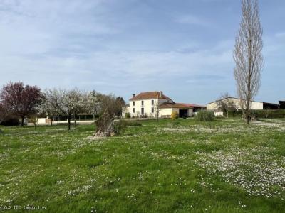 &#8364;199950 - Open Views : Detached \"maison De Maitre\" With Large Garden And Outbuildings