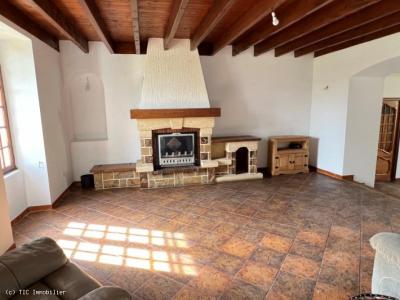 &#8364;199950 - Open Views : Detached \"maison De Maitre\" With Large Garden And Outbuildings