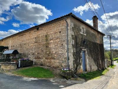 &#8364;191480 - Spacious Stone Property With Attached Barn In A Quiet Hamlet