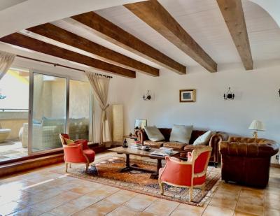 A Beautiful Apartment Set Around A Courtyard Of An 18th Century Winecave With A Heated Pool And A Sa