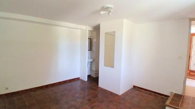 Charming Village House With 3 Bedrooms, A Spacious Garage And A Pleasant 160 M2 Garden