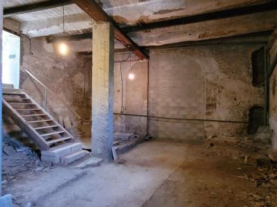Former Winegrower\'s Property With Independent Gite - Ideal For Lifestyle Project Or Rental Income.