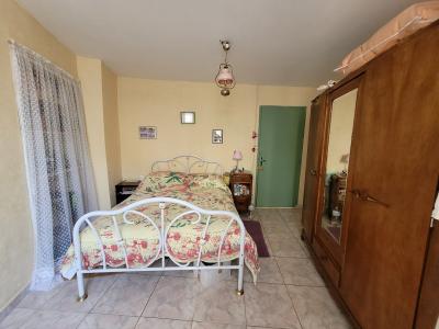 Charming Stone Village House With 82 M2 Of Living Space, 4 Bedrooms, Plus A Vaulted Cellar.