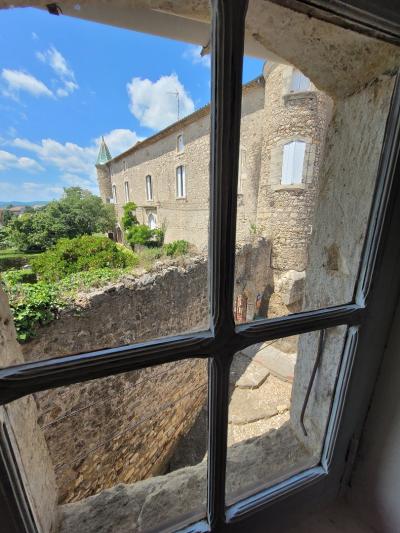 Charming Stone Village House With 82 M2 Of Living Space, 4 Bedrooms, Plus A Vaulted Cellar.