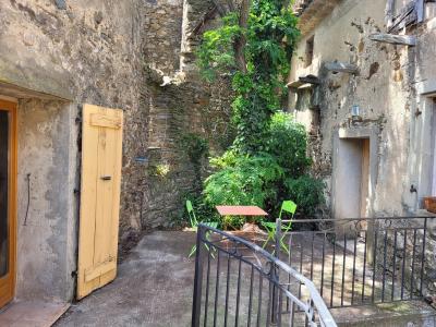 2 Charming Stone Houses, One To Be Modernised And The Property To Be Renovated, With Terraces And Co