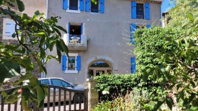 Charming Old Winegrower\'s House With 170 M2 Living Space And A 225 M2 Garden.