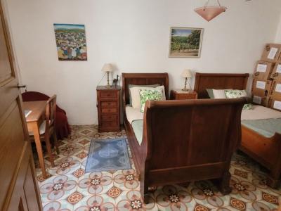 Charming Old Winegrower\'s House With 170 M2 Living Space And A 225 M2 Garden.