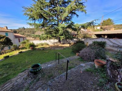 Beautiful And Spacious Former Winegrowing Property With 243 M2 Of Living Space On 1064 M2 Of Land In