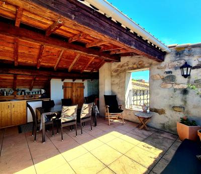 Old Stone Barn Entirely Renovated With 178 M2 Of Living Space, Courtyard, Terrace With Panoramic Vie