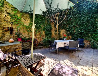 Old Stone Barn Entirely Renovated With 178 M2 Of Living Space, Courtyard, Terrace With Panoramic Vie